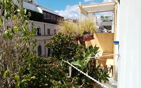 Ariston Petit Hotel